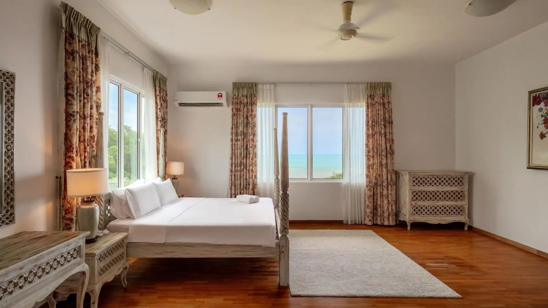 Panoramic Seaview Holiday Home - Batu Ferringhi Malaysia